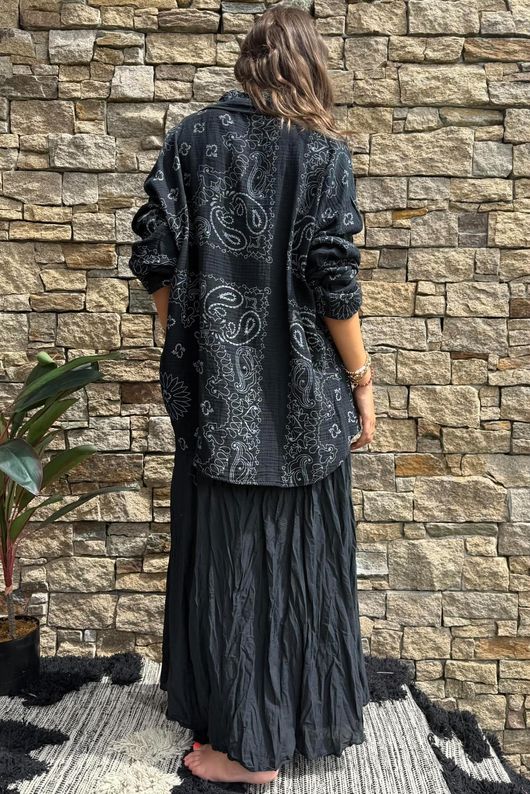 Cala Cushion Cotton Bandana Relaxed Shirt Black